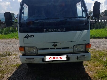 1993 Nissan Atlas, белый, 1100000 рублей, вид 2