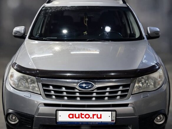 2011 Subaru Forester III Рестайлинг, серебристый, 1150000 рублей - вид 1