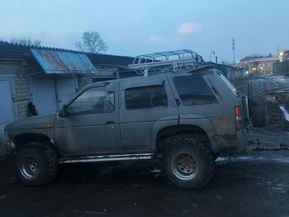 1991 Nissan Terrano I, серый, 400000 рублей - вид 15