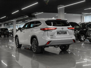 2026 Toyota Highlander IV (XU70), белый, 5440000 рублей, вид 4