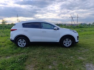 2017 Kia Sportage IV, белый, 1450000 рублей, вид 3
