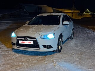 2014 Mitsubishi Lancer X Рестайлинг, белый, 1150000 рублей, вид 1