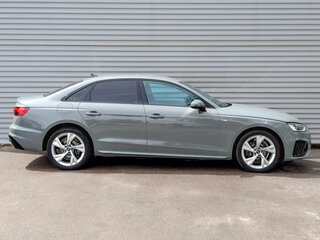 2022 Audi A4 35 TFSI V (B9) Рестайлинг, серый, 3475000 рублей, вид 4