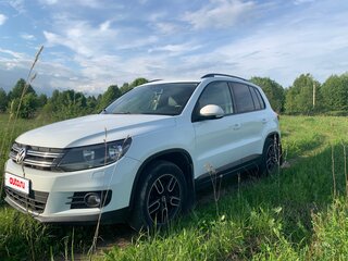 2012 Volkswagen Tiguan I Рестайлинг, белый, 900000 рублей, вид 1