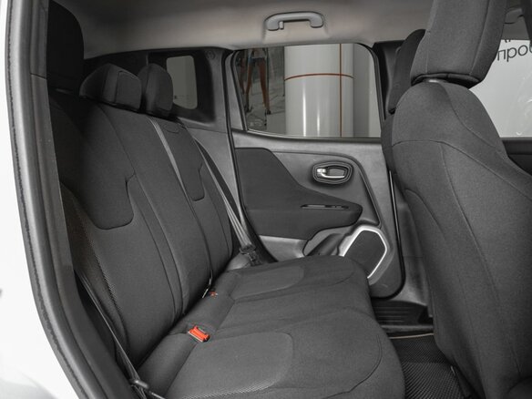 2019 Jeep Renegade I Рестайлинг, серый - вид 7