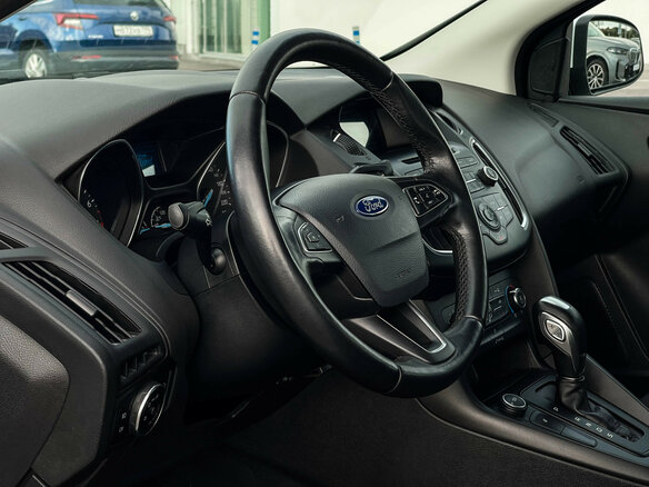 2018 Ford Focus III Рестайлинг, белый, 1210000 рублей - вид 12