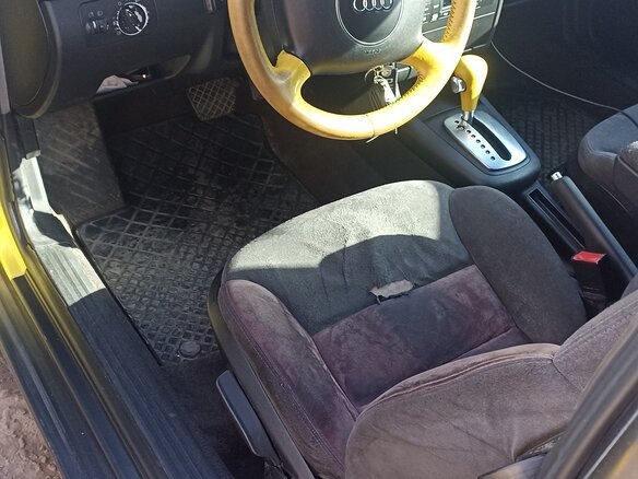 2002 Audi A3 I (8L) Рестайлинг, жёлтый, 200000 рублей - вид 6