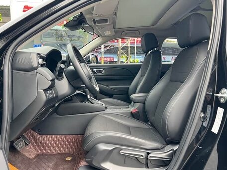 2023 Honda Vezel II, чёрный, 2330000 рублей, вид 5