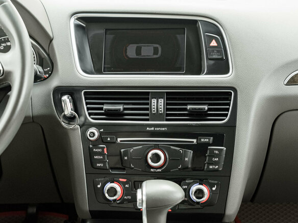 2013 Audi Q5 I (8R) Рестайлинг, красный, 1825000 рублей - вид 16