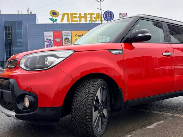2018 Kia Soul II Рестайлинг, красный, 1590000 рублей - вид 11