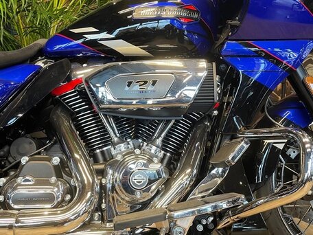 2025 Harley-Davidson CVO Road Glide, синий, 6500000 рублей, вид 5