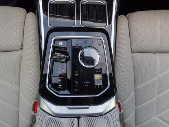 2025 BMW 7 серии 740d xDrive VII (G70), серый - вид 18