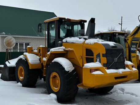 2017 Volvo L120, 7500000 рублей, вид 1