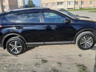 2016 Toyota RAV4 IV (XA40) Рестайлинг, чёрный, 2250000 рублей, вид 2