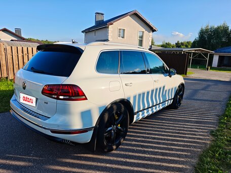 2016 Volkswagen Touareg II Рестайлинг, белый, 2800000 рублей, вид 5