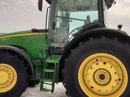 2010 John Deere 8000 Series, зелёный, 17500000 рублей, вид 1