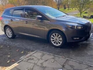 2017 Ford Focus III Рестайлинг, серый, 1400000 рублей, вид 2