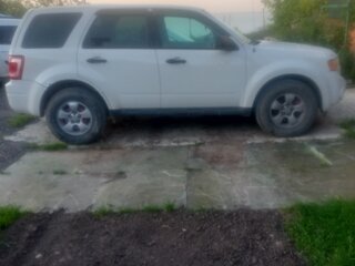 2011 Ford Escape II, белый, 950000 рублей, вид 3
