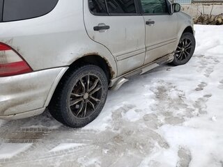 2002 Mercedes-Benz M-Класс 320 I (W163) Рестайлинг, серебристый, 540000 рублей, вид 2