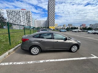 2017 Ford Focus III Рестайлинг, серый, 1100000 рублей, вид 2