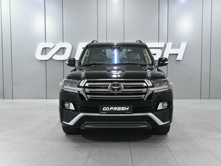 2018 Toyota Land Cruiser 200 Series Рестайлинг 2, чёрный, 6789000 рублей, вид 3