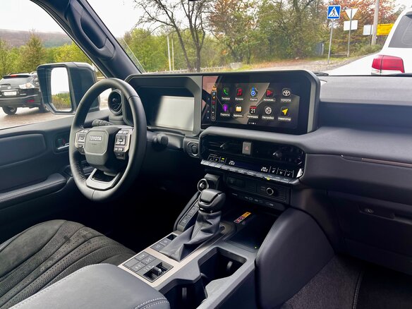 2024 Toyota Land Cruiser Prado 250 Series, белый, 7300000 рублей - вид 5