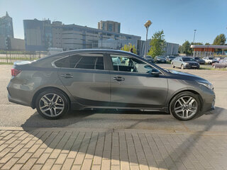 2021 Kia Cerato IV, серый, 1980000 рублей, вид 4