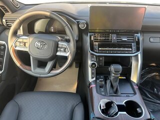 2026 Toyota Land Cruiser 300 Series, чёрный, 12700000 рублей, вид 5
