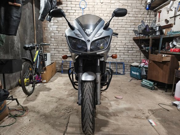 2002 Yamaha FZS600 Fazer, серебристый, 320000 рублей - вид 10