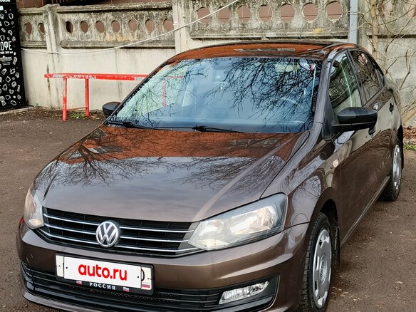 2020 Volkswagen Polo V Рестайлинг, коричневый, 1288000 рублей - вид 3