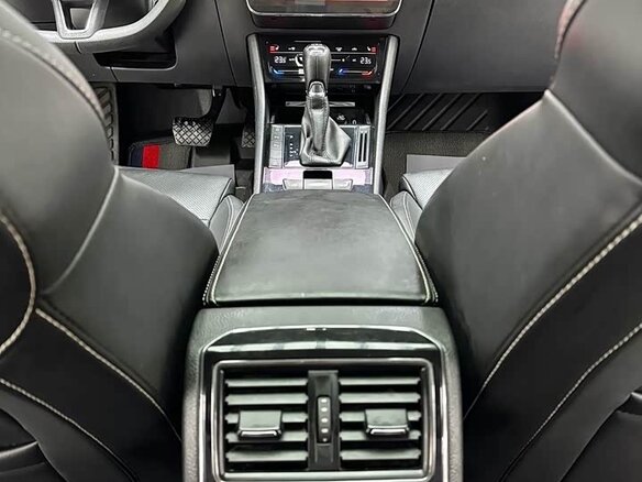 2021 Skoda Superb III Рестайлинг, серебристый, 1890000 рублей - вид 10