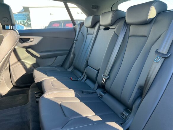 2025 Audi Q8 55 TFSI I (4M) Рестайлинг, серый, 14050000 рублей - вид 6