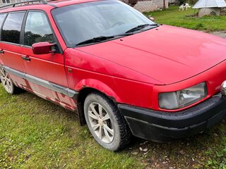 1993 Volkswagen Passat B3, красный, 149000 рублей, вид 2