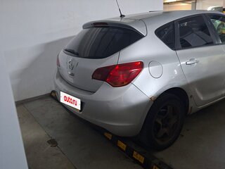 2011 Opel Astra J, серебристый, 390000 рублей, вид 5