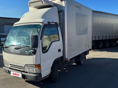 2001 Isuzu Elf (N-series), белый, 1300000 рублей, вид 2