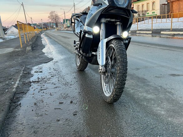 2004 KTM 950 Adventure, серебристый, 300000 рублей - вид 3