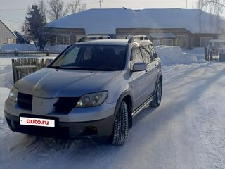 2005 Mitsubishi Outlander I, серебристый, 700000 рублей, вид 3
