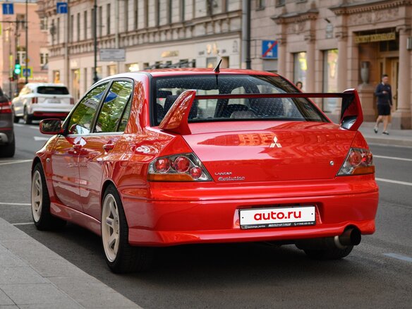 2004 Mitsubishi Lancer Evolution VIII, красный, 2800000 рублей - вид 5