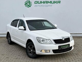 2012 Skoda Octavia II (A5) Рестайлинг, белый, 850000 рублей, вид 3