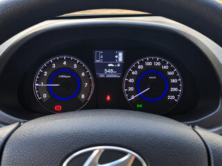 2014 Hyundai Solaris I, коричневый, 870000 рублей, вид 5