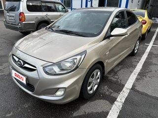 2011 Hyundai Solaris I, бежевый, 700000 рублей, вид 5