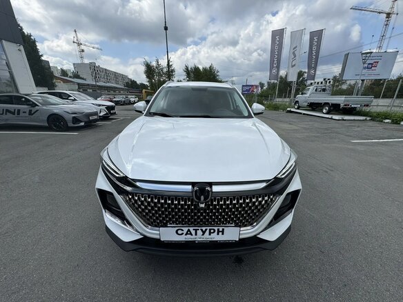 2026 Changan CS75 Pro, белый - вид 2
