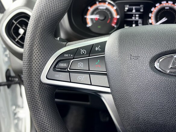 2026 Lada (ВАЗ) Iskra SW Cross, белый, 1652000 рублей - вид 13