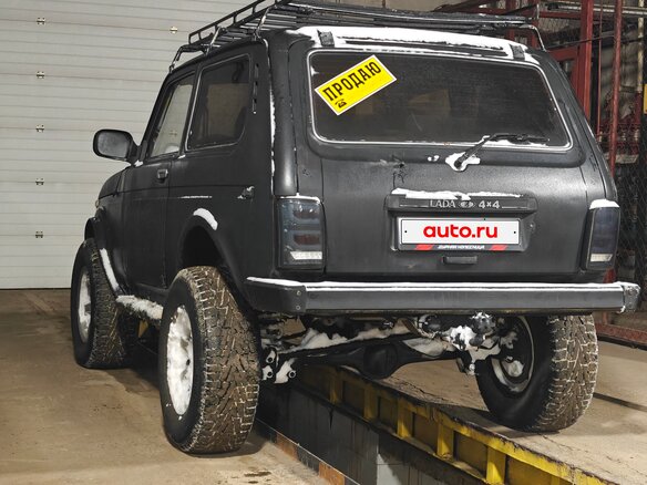 2009 Lada (ВАЗ) 2121 (4x4) I Рестайлинг, чёрный, 400000 рублей - вид 4