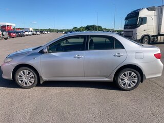 2007 Toyota Corolla X (E140, E150), серебристый, 700000 рублей, вид 4