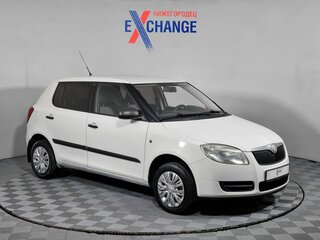2009 Skoda Fabia II, белый, 389000 рублей, вид 3