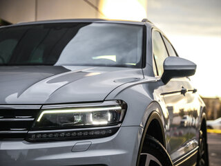 2018 Volkswagen Tiguan II, белый, 2325000 рублей, вид 2