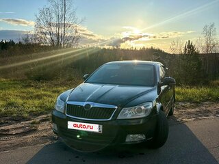 2010 Skoda Octavia II (A5) Рестайлинг, чёрный, 777000 рублей, вид 2
