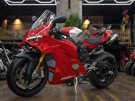 2026 Ducati Panigale V4, красный, 4990000 рублей, вид 2