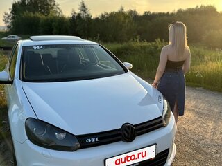 2010 Volkswagen Golf GTI VI, белый, 1349999 рублей, вид 2